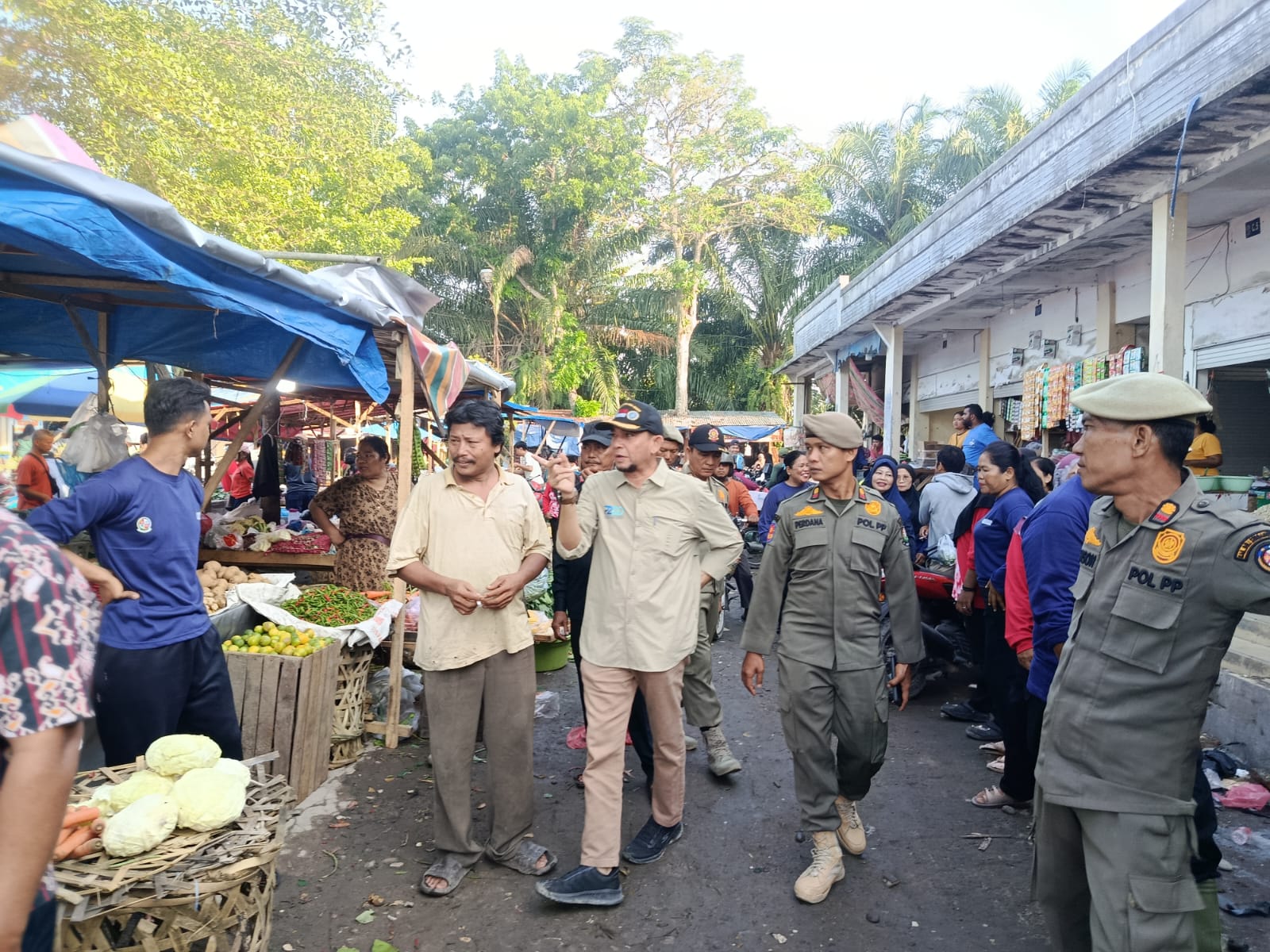 Penertiban Lanjutan PKL Pasar Bakaran Batu Berjalan Kondusif, Disperindag Tampung Aspirasi Pedagang